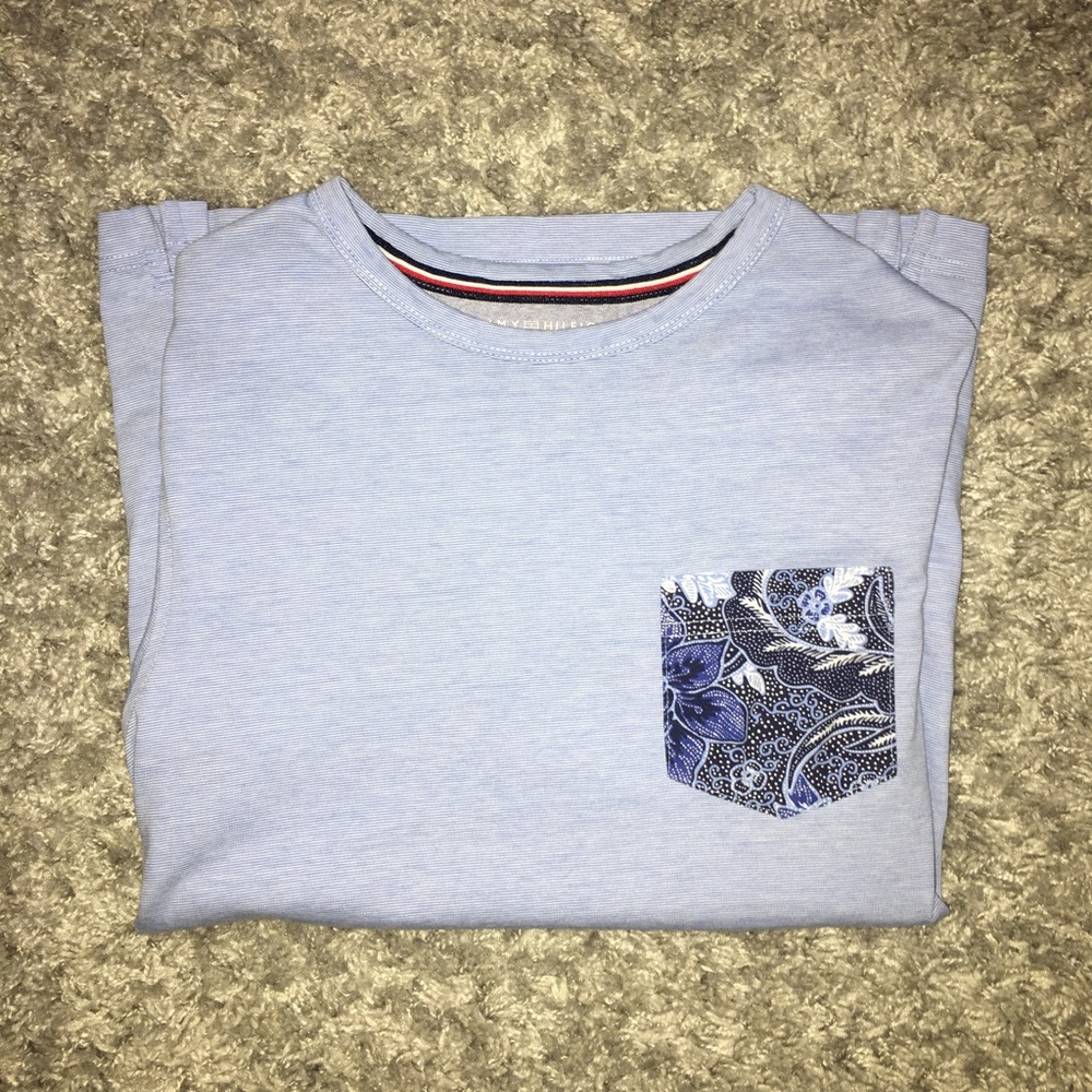 Tommy Hilfiger Men's Blue Pocket T Shirt S